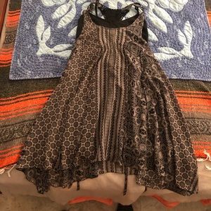 Flattering & flowy Guess dress w/ slip & accents